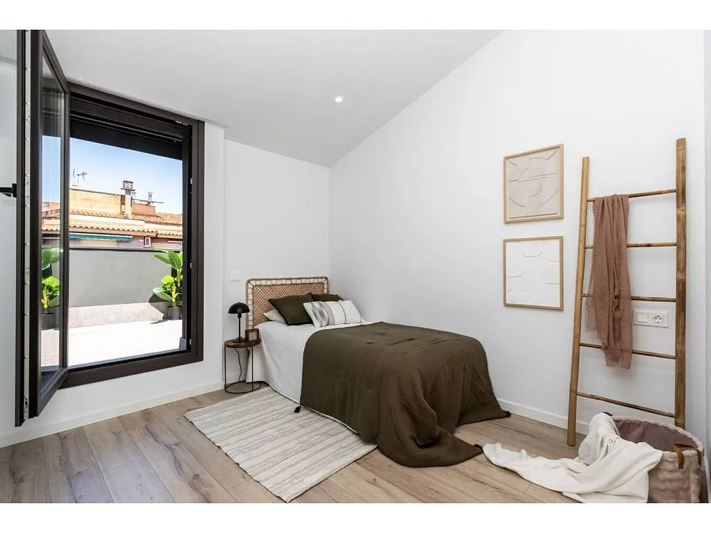 Magamistoad - Duplex with Terrace in Vallparadís