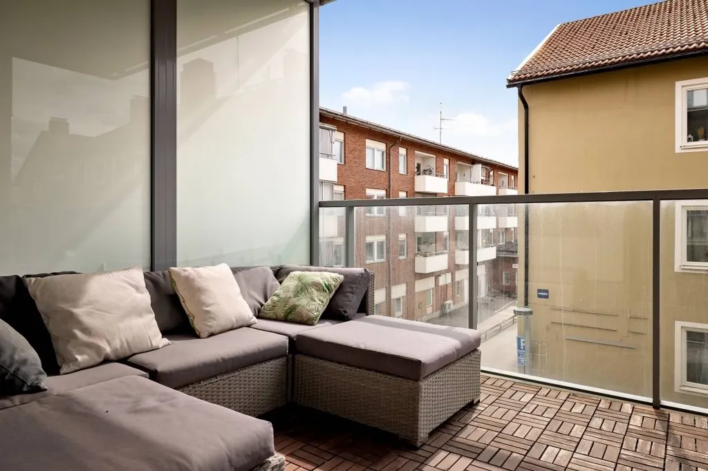 Balcony - Modern Flat with Balcony in Enköping Centre