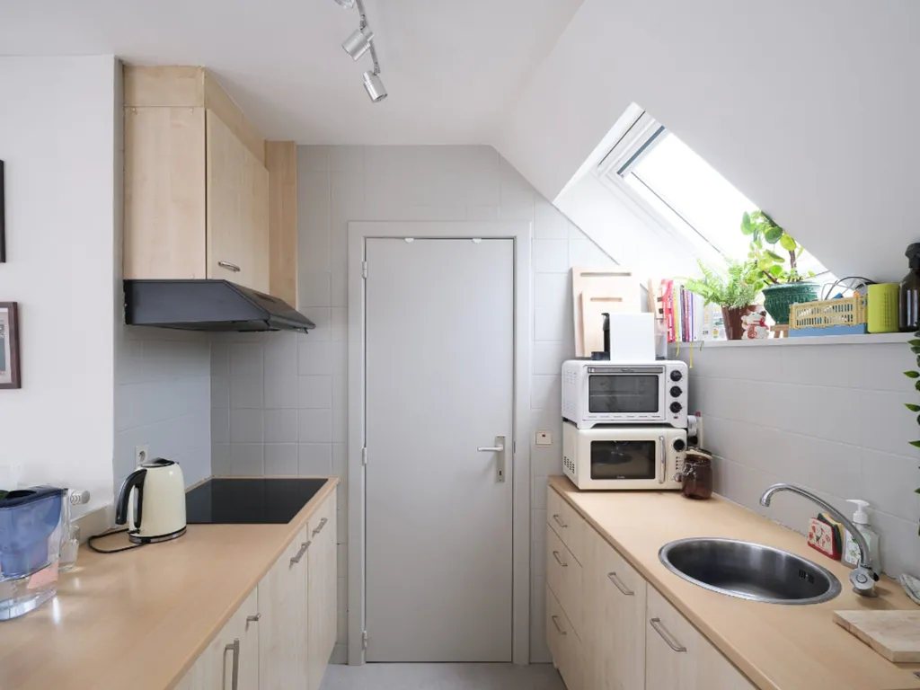 Köök - Studio Apartments with Private Balconies in Gent Centre
