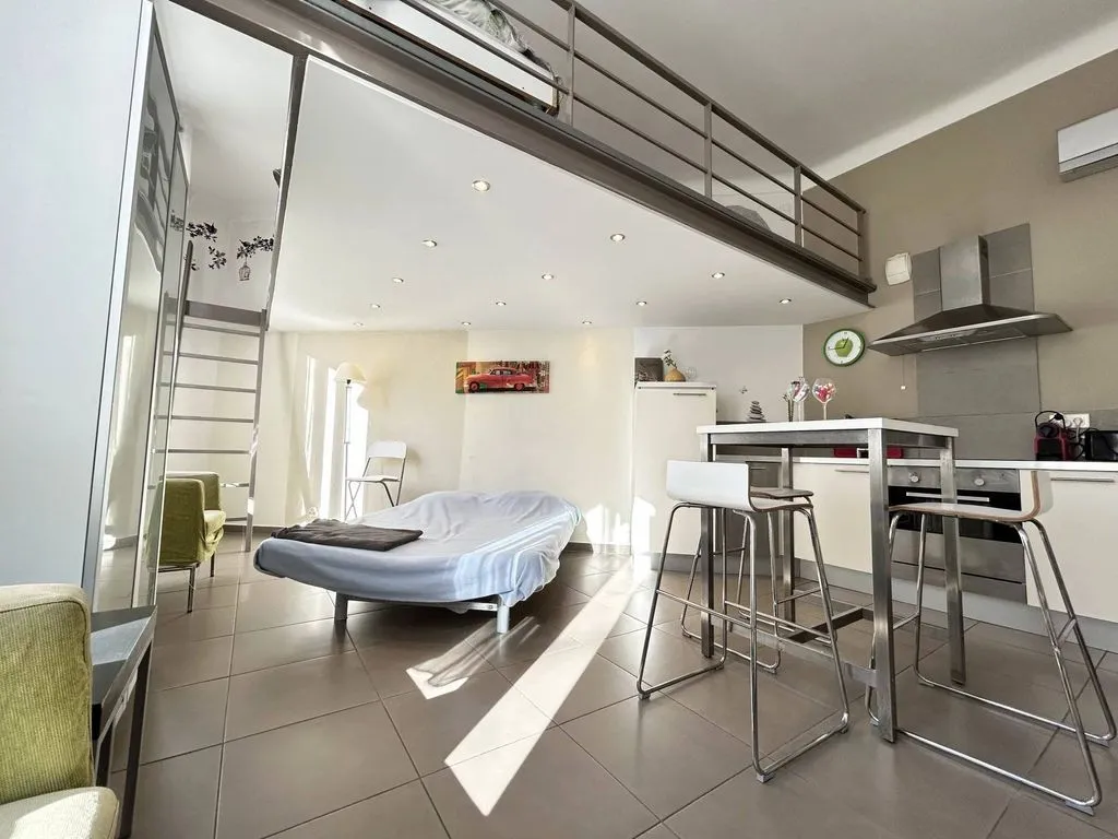 Elutuba - Luxury Studio with Mezzanine in Cannes