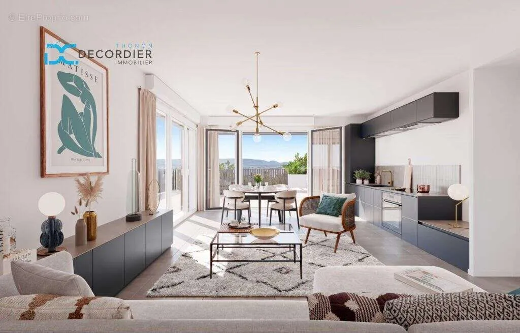 Attic 4-Bedroom with Terrace in Thonon-les-Bains