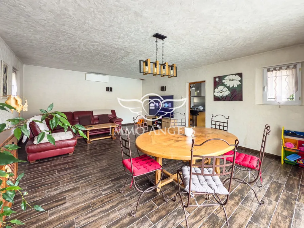 Dining Room - Ground Floor House with Pool in Quiet Area