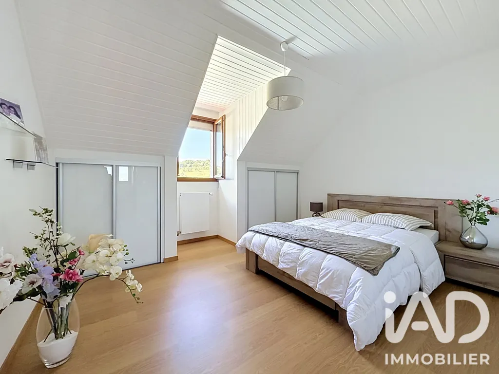 Camere da letto - Detached House with Pool in Reignier-Ésery