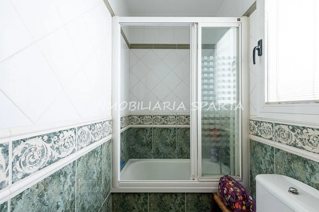 Salles de bain - Charming Duplex with Terrace in City Centre