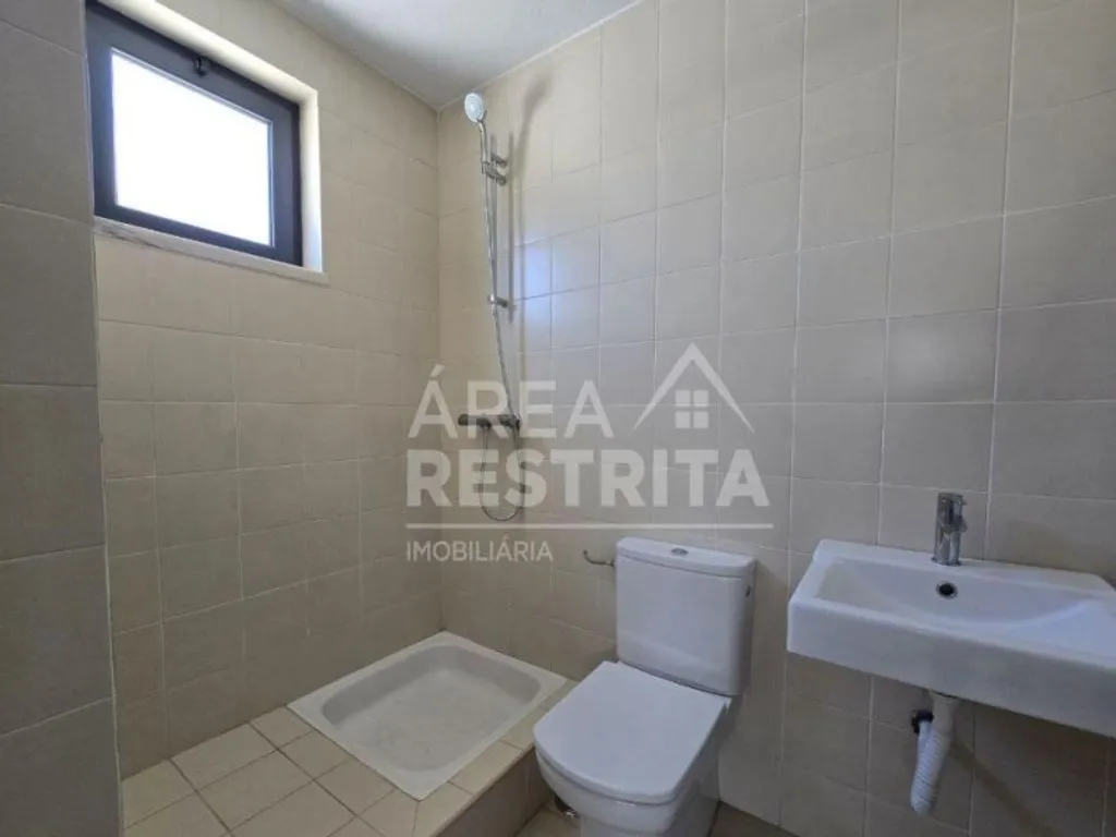 Salles de bain - Luxury Detached House with Garden in Almada