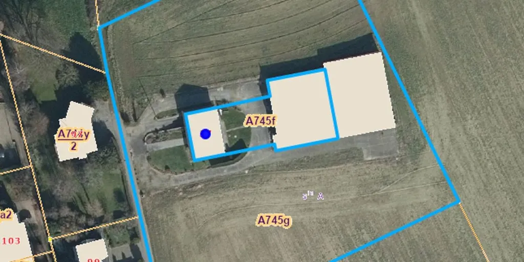 Õhuvaade - Mixed-Use Farmhouse with Views in Wemmel