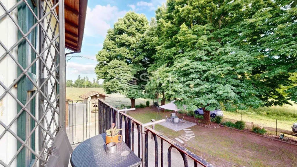 Balcony - Villa with Garden in Castello D'Argile