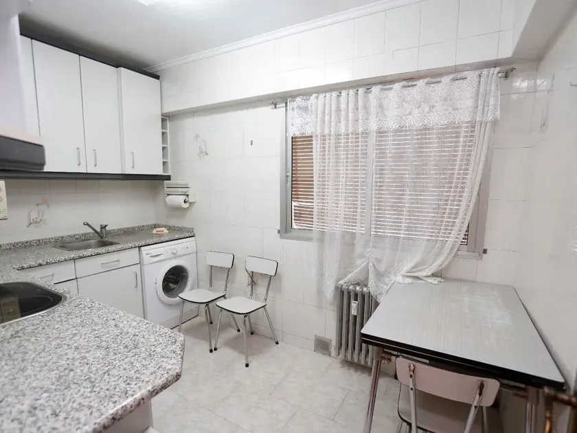 Cuisine - Apartment with Terraces in Miraflores, Zaragoza