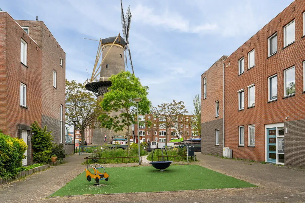 3-toaline korter asukohas Schiedam