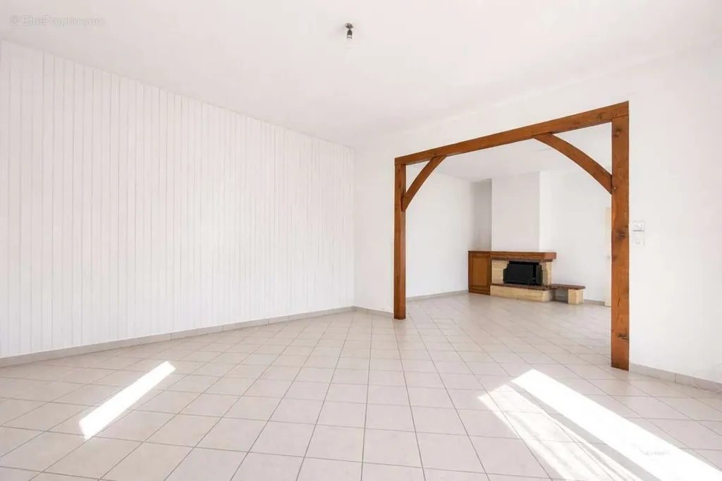 Elutuba - House with Independent Flat near Les Ponts-De-Cé