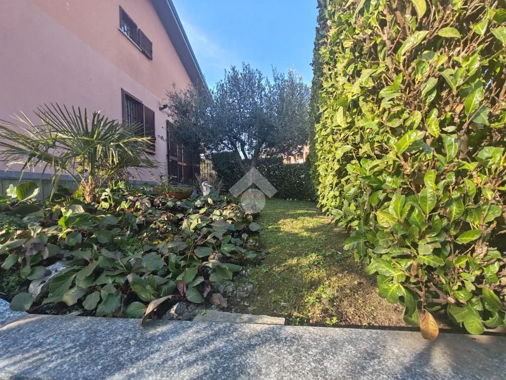 Aed - Signorile Villa with Garden in Opera