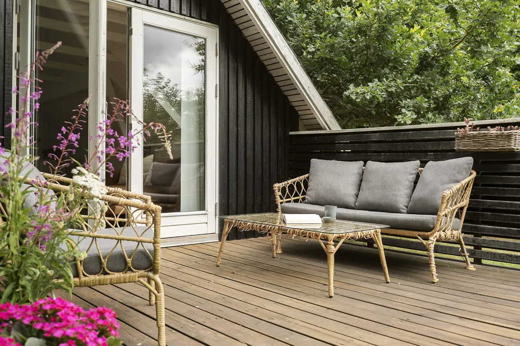 Terrass - Vacation Home with Large Garden in Struer