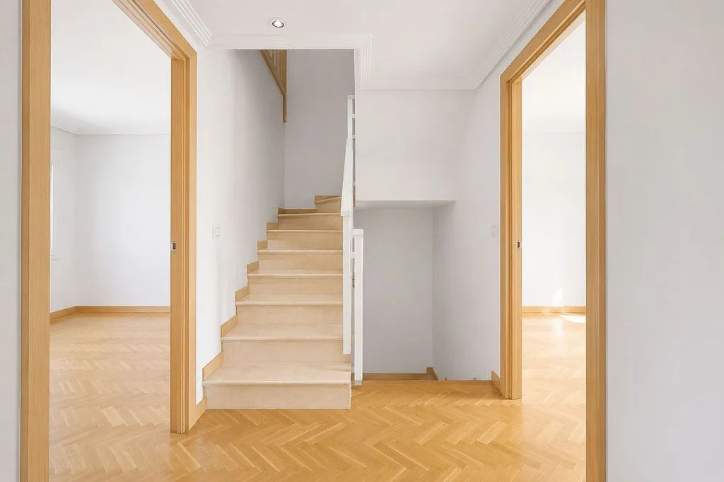 Toad - Terraced House with Pool in Rivas Centre