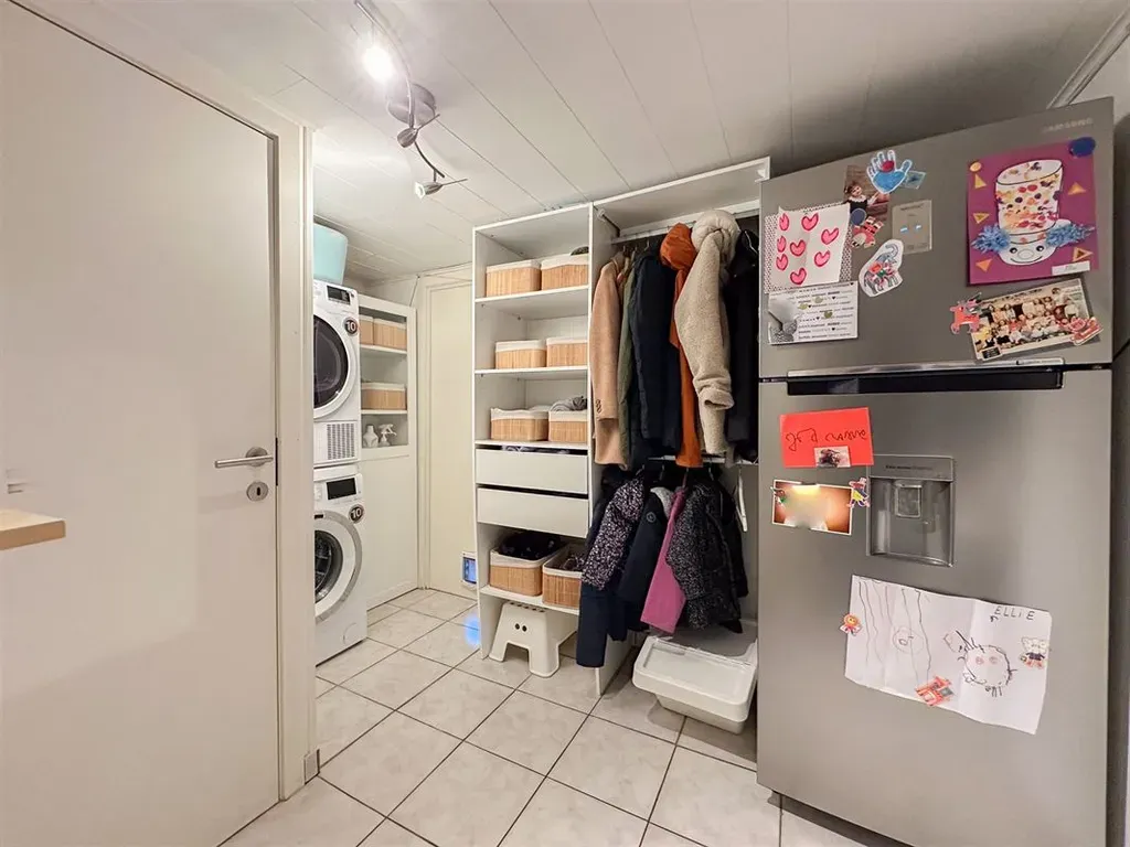 Utility Room - Traditional House with Garden in Ressaix
