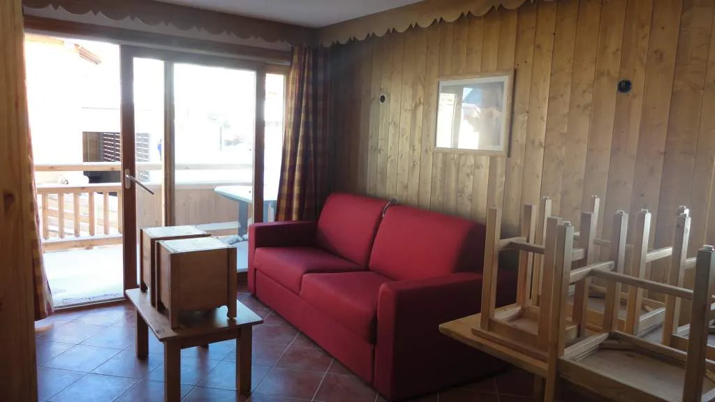 Living Room - 3-Bed Apartment with Balcony in Montgenèvre