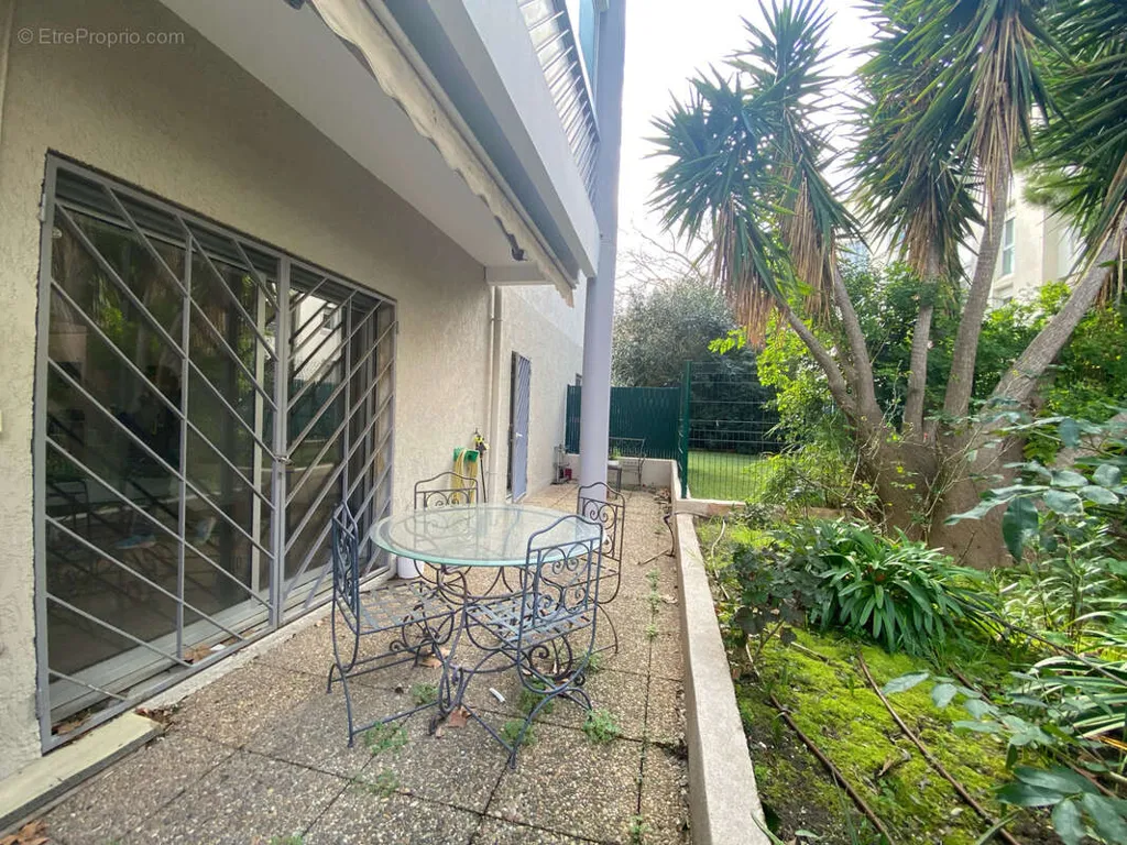 Appartement 2 pièces à Marseille-8e