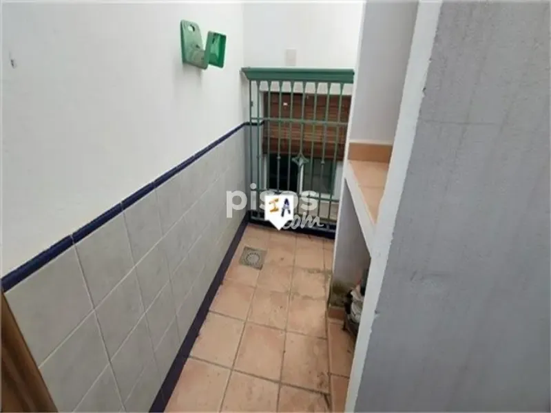 Esik - Renovated House with Patio in Tózar, Moclín