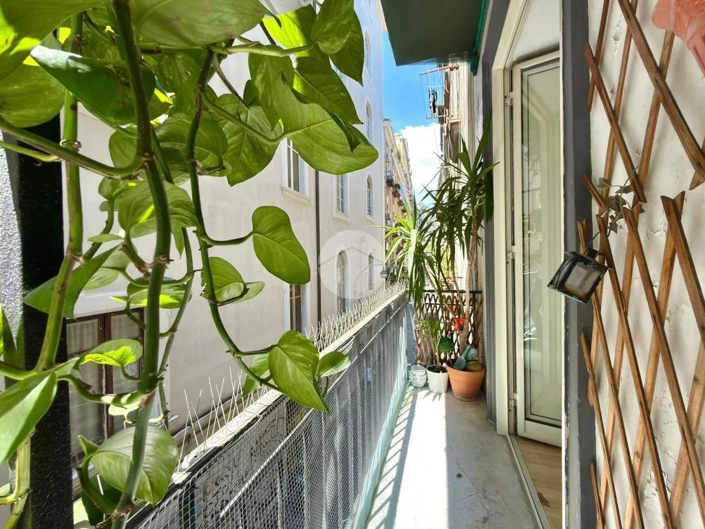 Balcone - Rearranged Apartment with Balcony in Naples