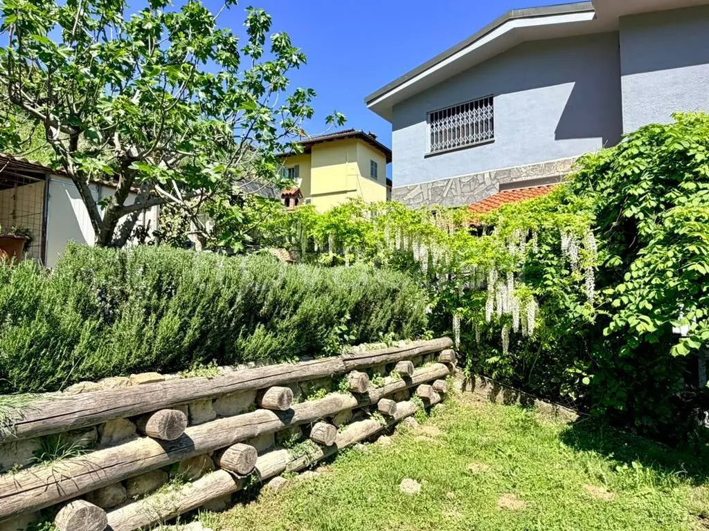 Giardino - Restored Villa with Garden in Bra