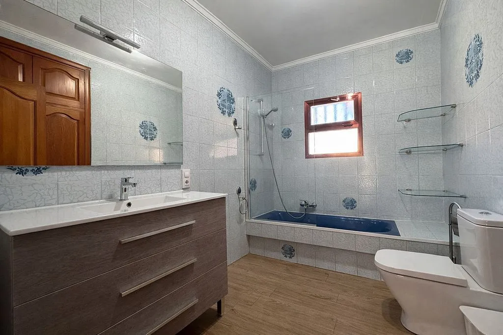 Salles de bain - 11-Bedroom Chalet with Pool in Calpe