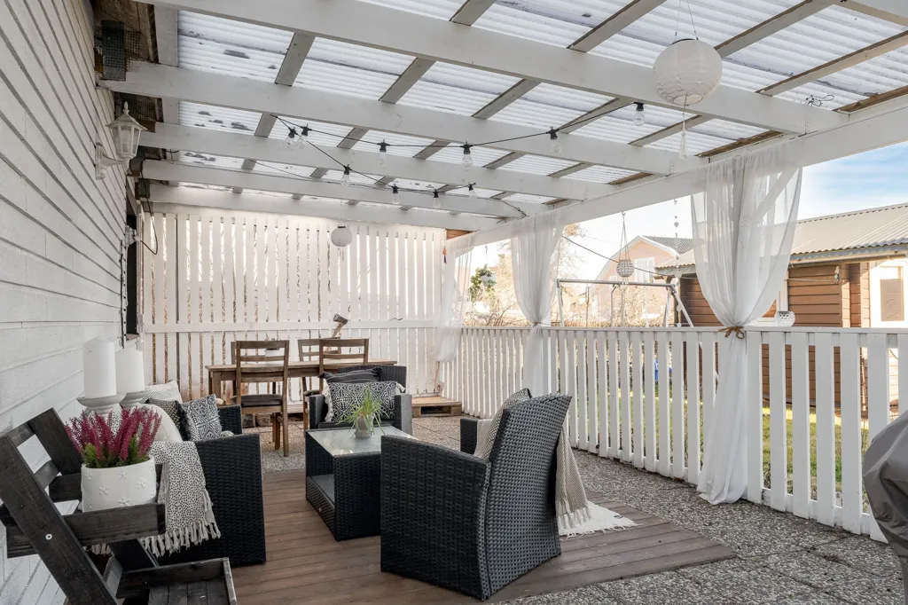 Terrasse - Charming Villa with Large Garage in Valla