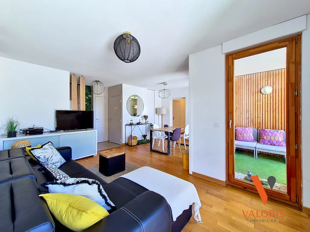 Séjour - Appartement avec Balcon et Garage à Grenoble