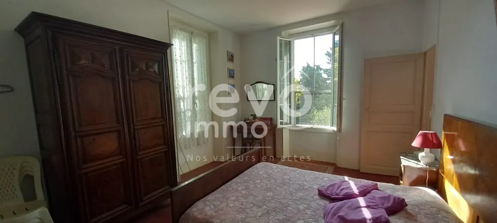 Bedrooms - Charming Stone House with Potential in Beaumes-de-Venise