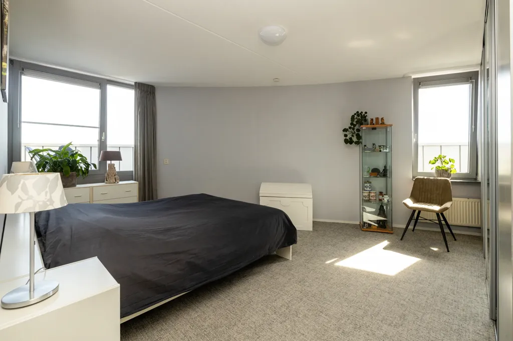 Magamistoad - Penthouse with Panoramic View in Wateringen