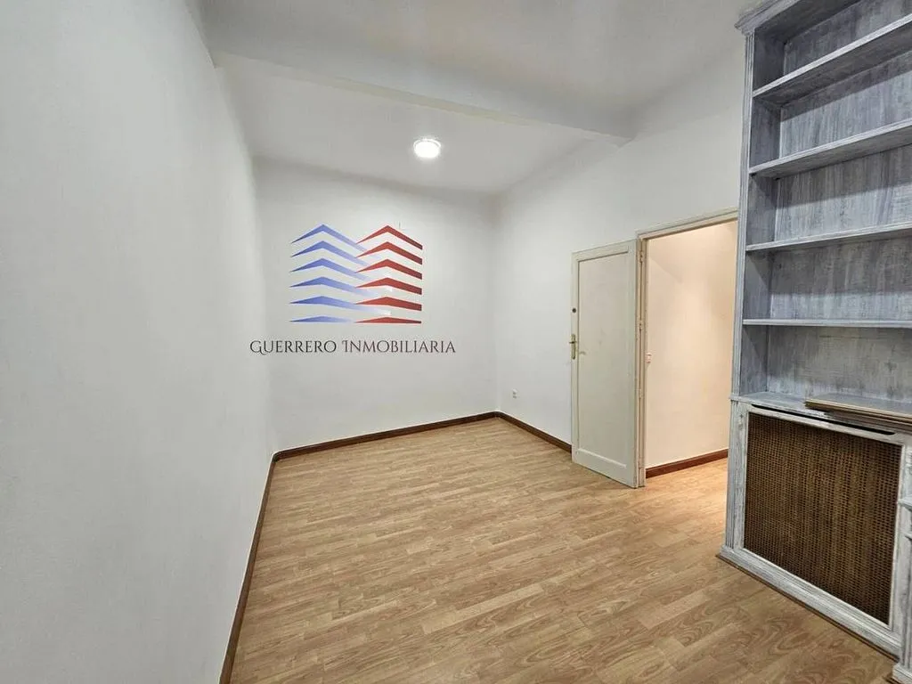 Toad - Apartment with Ascensor in Retiro, Madrid