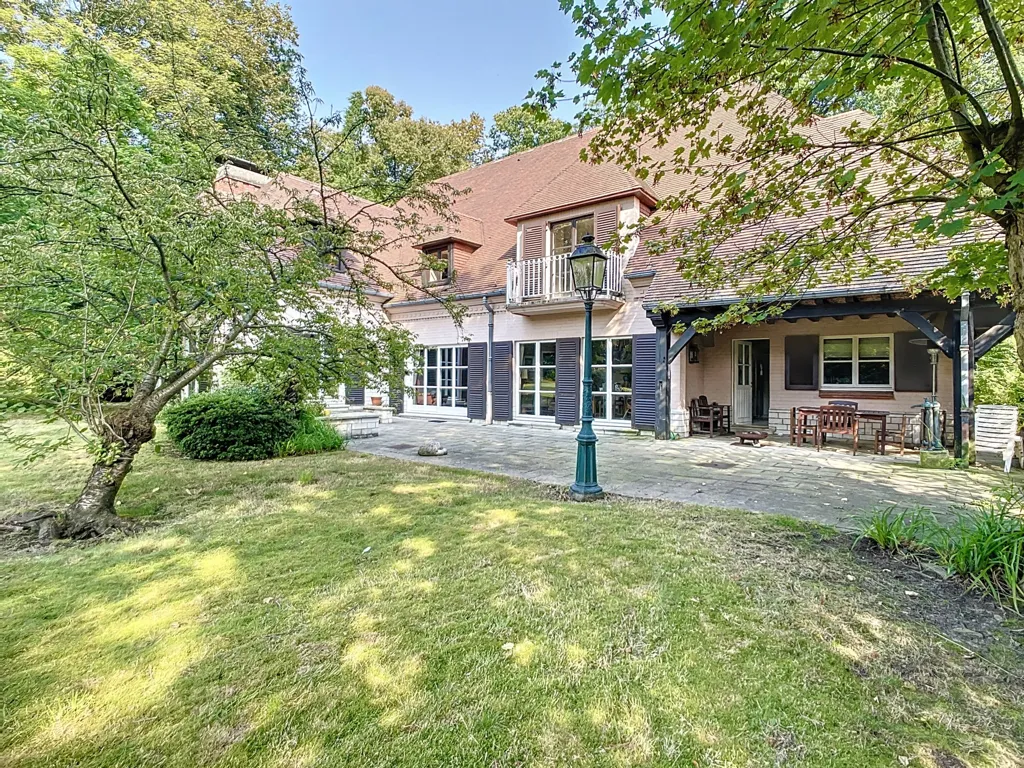 Jardin - Villa Charmante avec Piscine à Kraainem