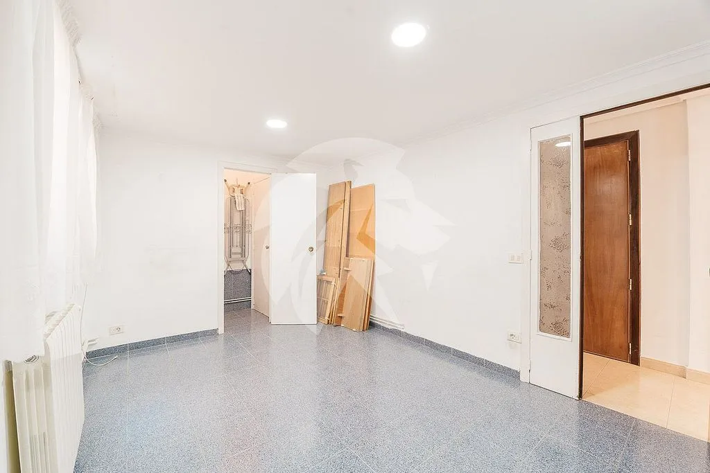 Pièces - Apartment with Balcony in Castellón Centre
