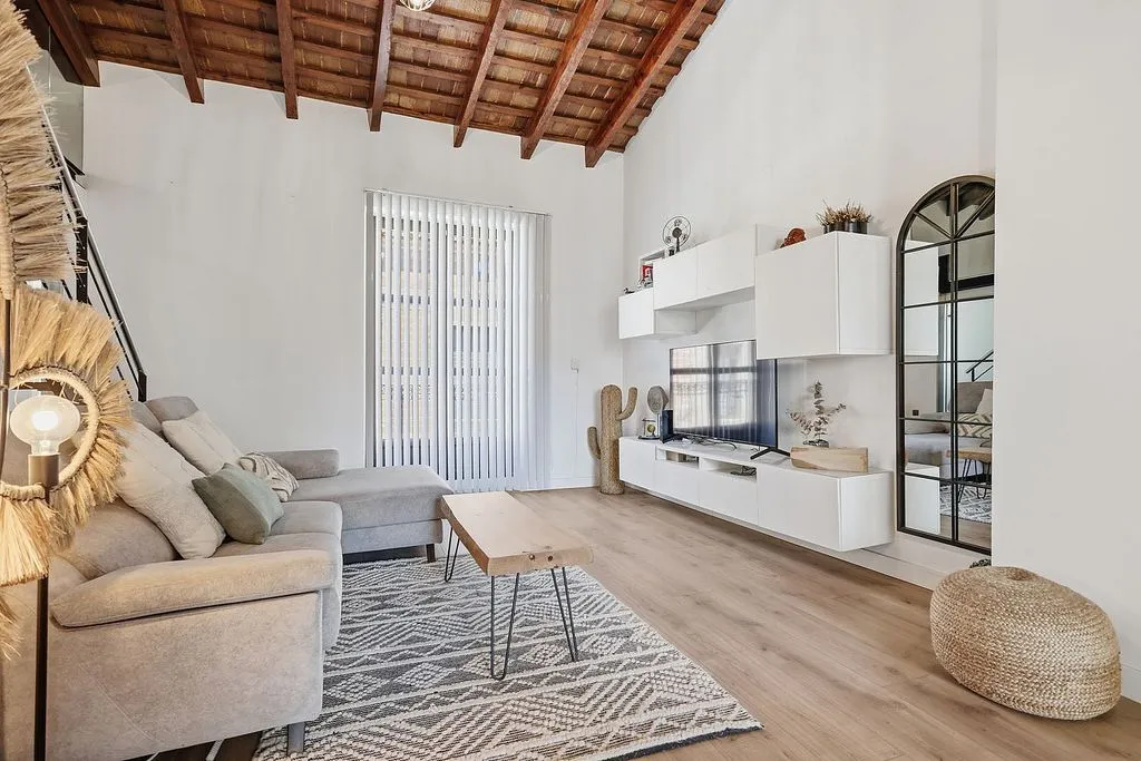 Elutuba - Penthouse with Terrace and Balcony in Alaquàs