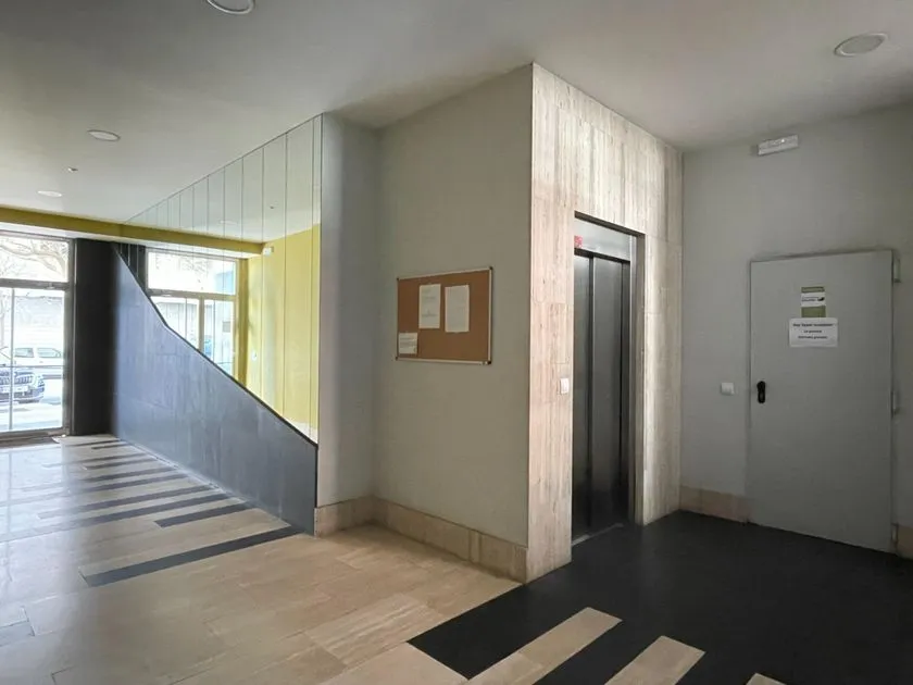 Ingresso - Apartment with Balcony in La Rosaleda, Ponferrada