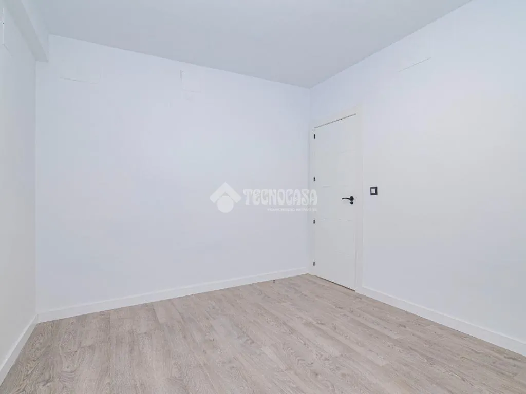 Stanze - Fully Renovated Duplex with Patio in Granada