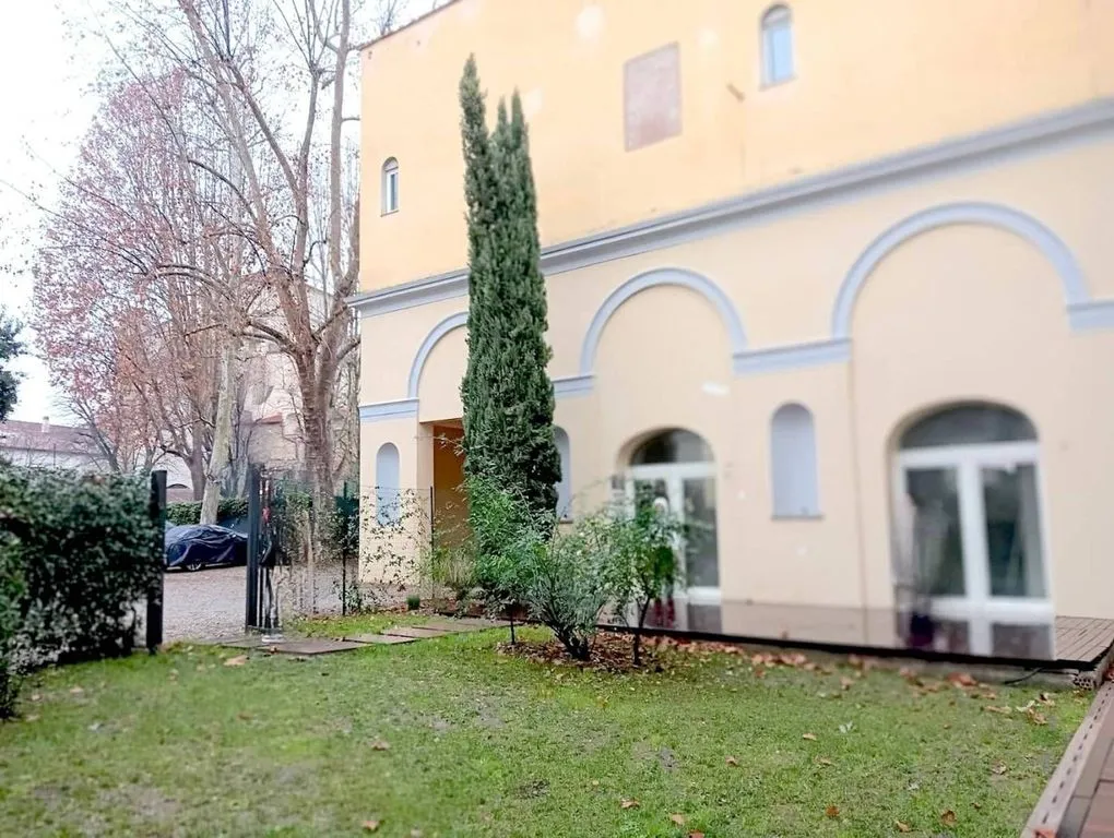 Aed - Luxury Duplex with Garden in Florence