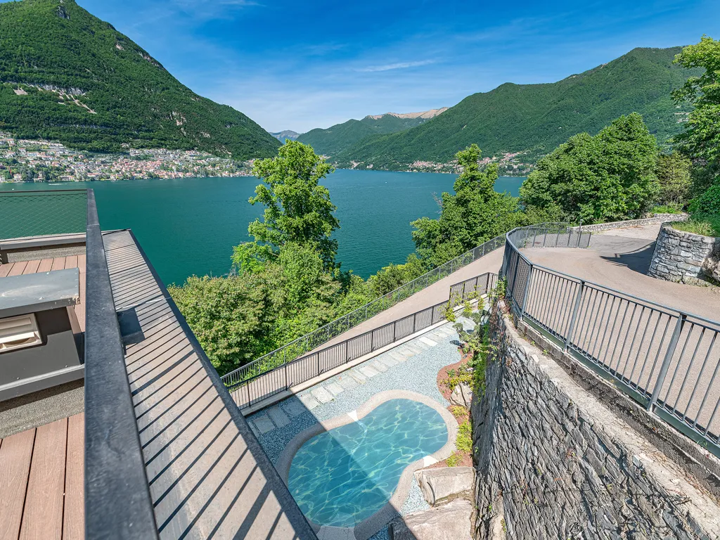Terrass - Modern Villa with Lake View in Torno