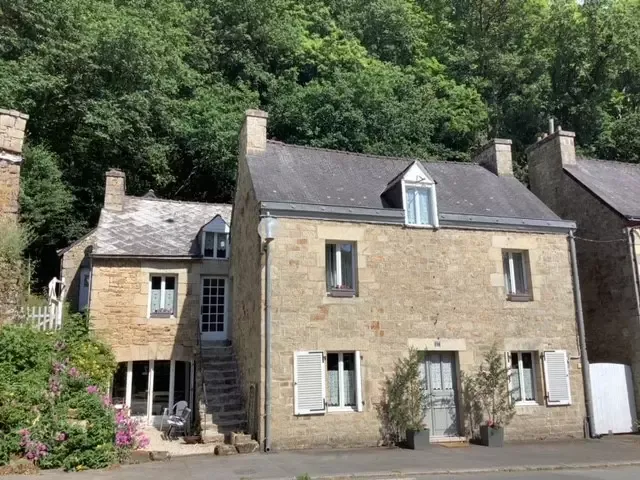 Extérieur - Maison de Caractère avec Vue sur Rivière à Guémené sur Scorff