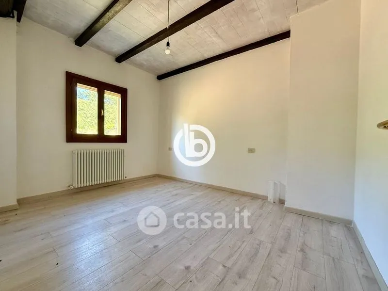 Rooms - Rustic Trilocale with Balcony in Pianoro