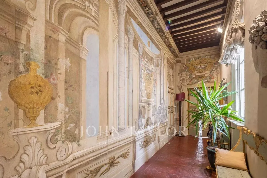 Ingresso - Luxury Apartment with Renaissance Features in Cortona