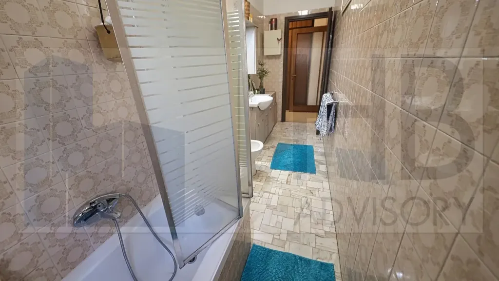 Salles de bain - Spacious Trilocale with Balcony in Milan