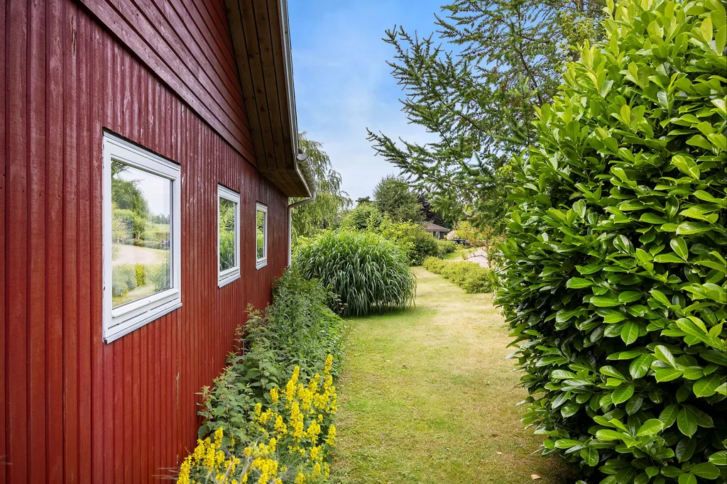 Giardino - Charming Summerhouse with Garden in Kårup