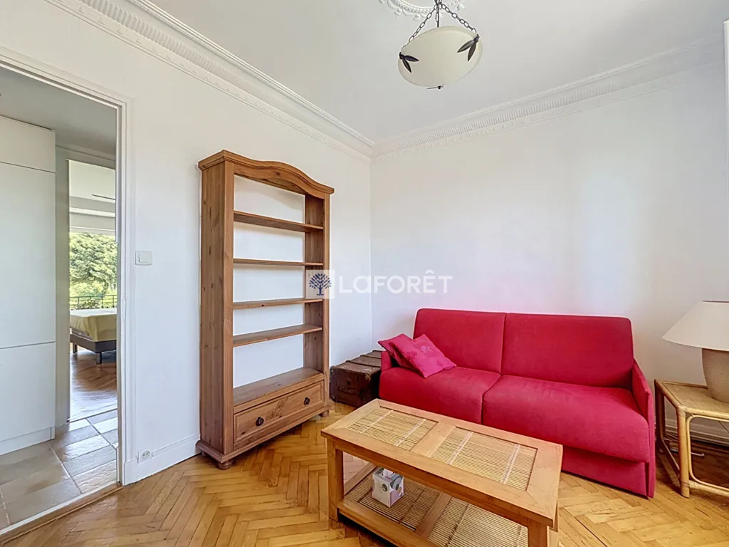 Elutuba - Charming 2-Bedroom Apartment in Nice