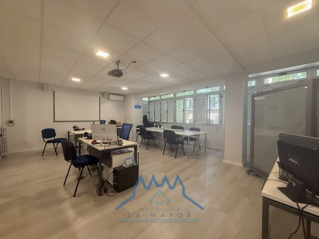 Studio - Office Space with Ascensor in Centro-Calatrava