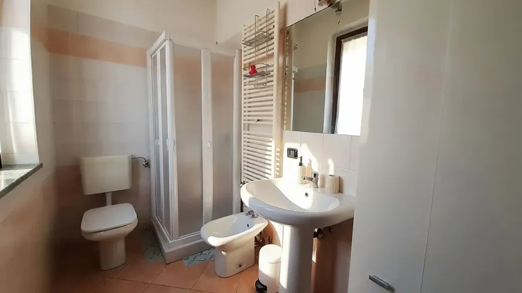 Salles de bain - Restored Apartment with Garden in Legnano