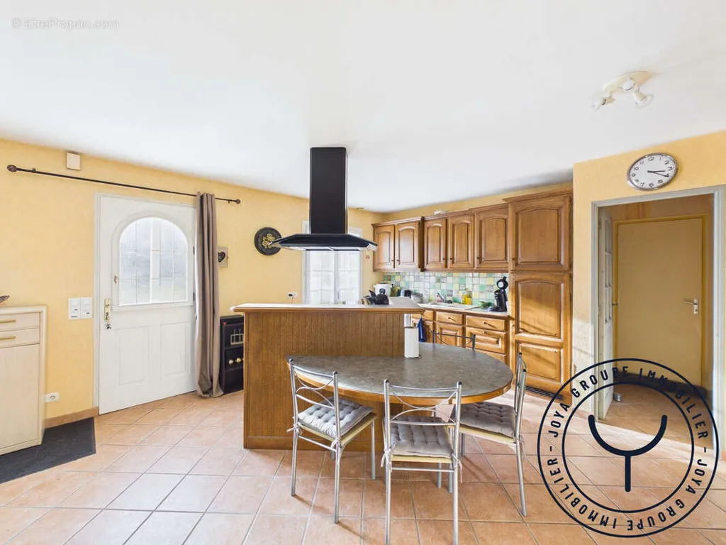 Maison 6 pièces à Mery-Sur-Seine
