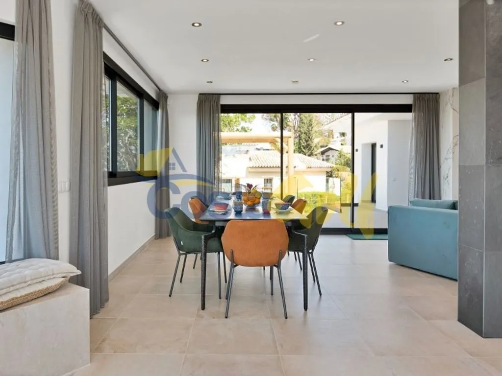 Salle à manger - Luxury Villa with Pool in Elviria, Marbella