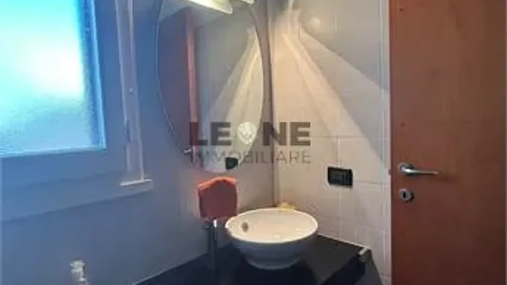 Salles de bain - Modern Apartment with Balcony in Vignola