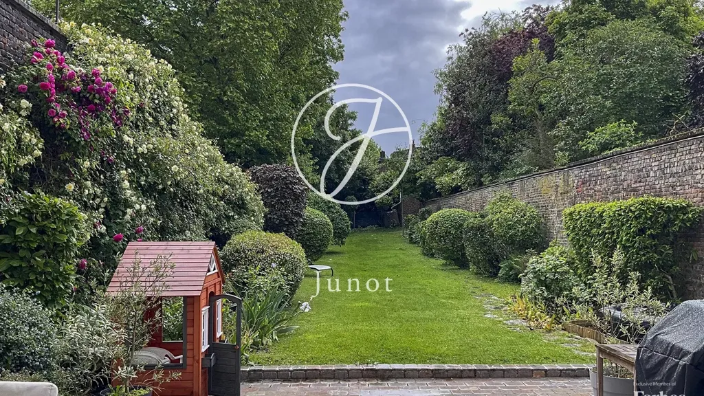 Aed - Victorian House with Garden in Roubaix