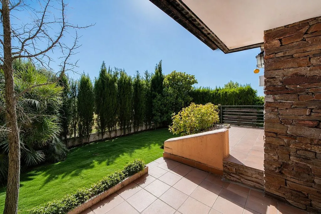 Aed - Pared Chalet with Pool in Las Rozas