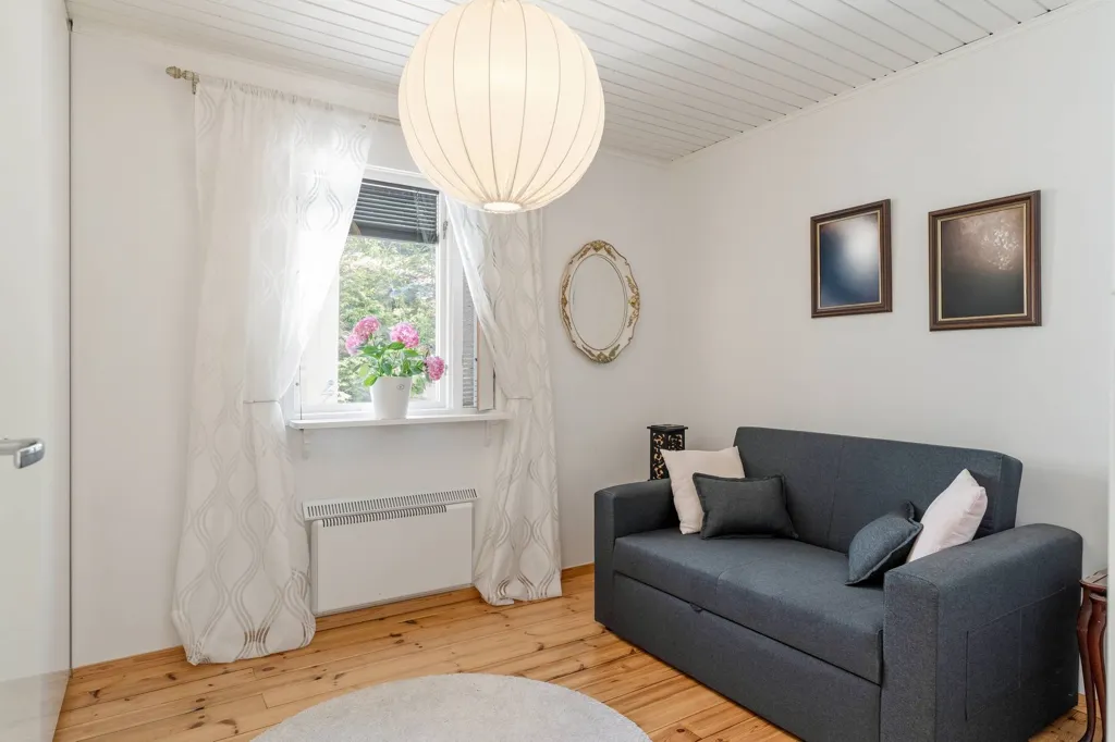 Soggiorno - Lake View Property with Multiple Houses in Nyköping